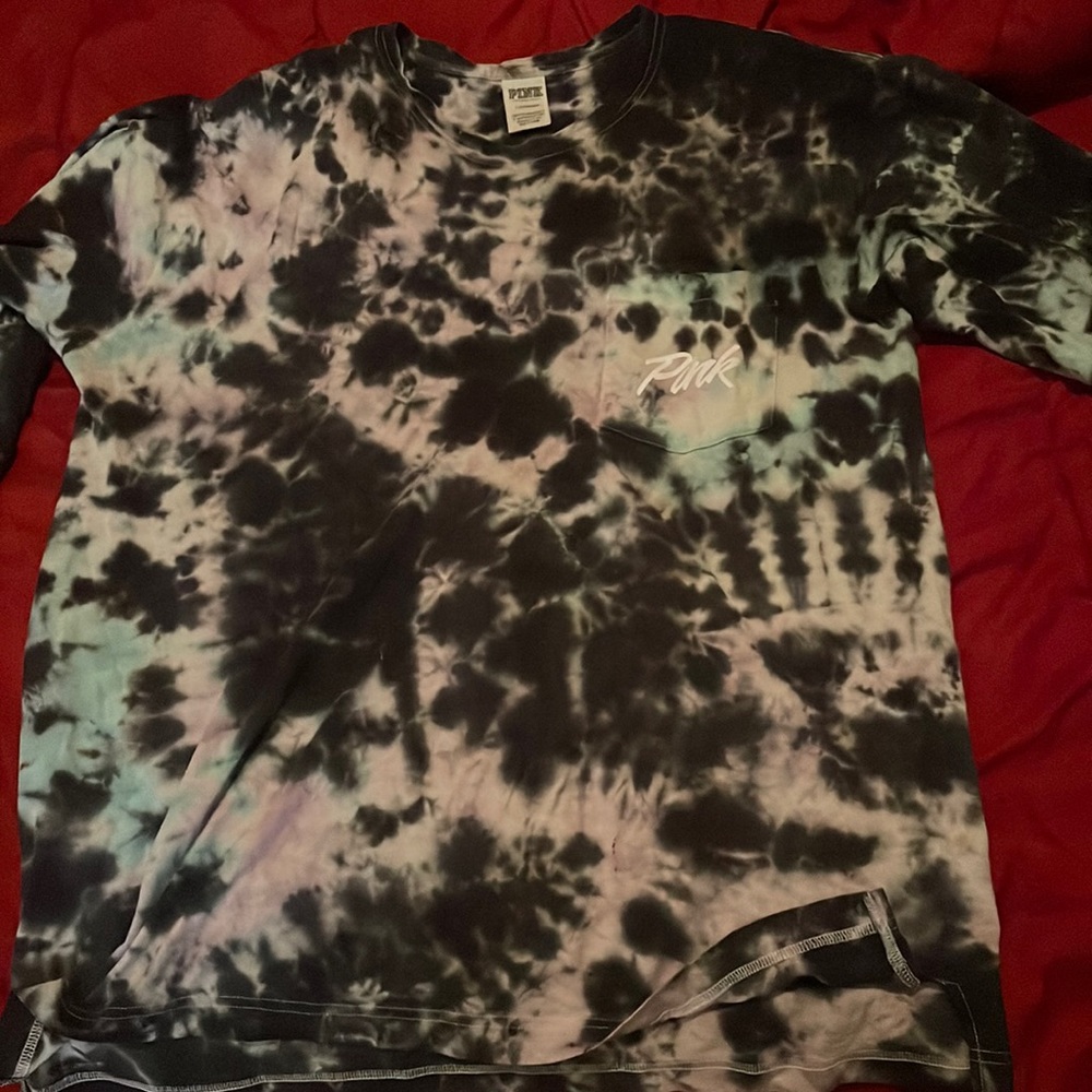 PINK Long sleeve Tie-dye top.